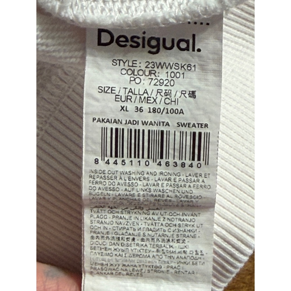 Desigual Mickey Mouse Crazy Art Graphic Sweatshirt XL White Long Sleeve Graphic - Picture 8 of 8